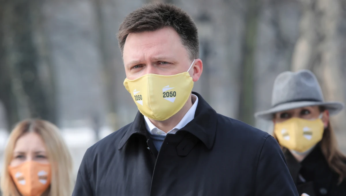 Nie ma planów wspólnego pójścia do wyborów z PO, bo o tym nie rozmawiamy, to są wszystko wydarzenia medialne - powiedział piątkowemu "Super Expressowi" lider ruchu Polska 2050 Szymon Hołownia.