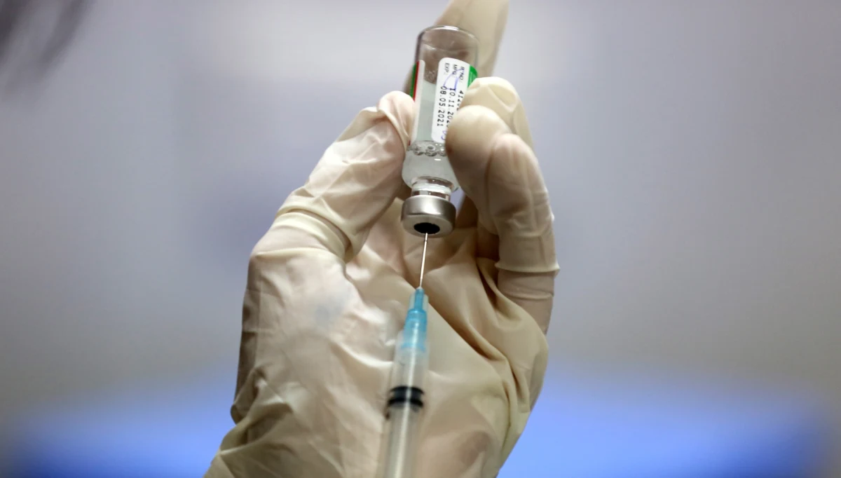 Policja w Korei Południowej zatrzymała 279 osób za rozpowszechnianie fałszywych informacji na temat szczepionek przeciwko Covid-19, w tym za twierdzenia o "czipach w szczepionkach" i ich "wpływie na geny" - podał w piątek dziennik "Korea Times".