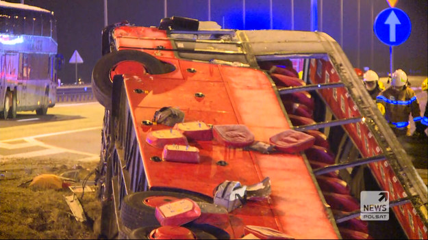 Pięć osób zginęło, a 41 - w tym 14 ciężko - zostało rannych w wypadku ukraińskiego autokaru, do którego doszło w nocy z piątku na sobotę na autostradzie A4 w pobliżu MOP Kaszyce koło Jarosławia (woj. podkarpackie). Autokarem podróżowało 57 osób, w tym dwóch kierowców.
