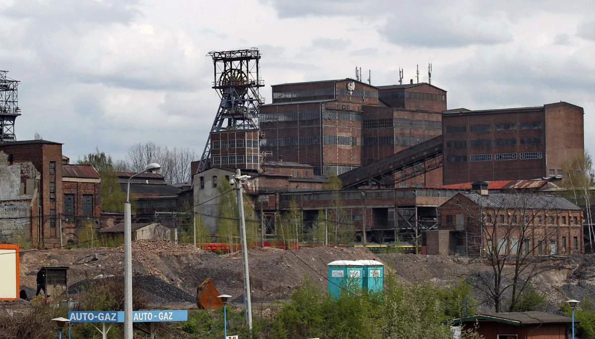 ​Firmy związane z górnictwem na razie bez pomocy rządu. Ich przedstawiciele od kilku miesięcy bezskutecznie proszą stronę rządową o plan transformacji. Bez niego firmom z branży górniczej może grozić katastrofa.