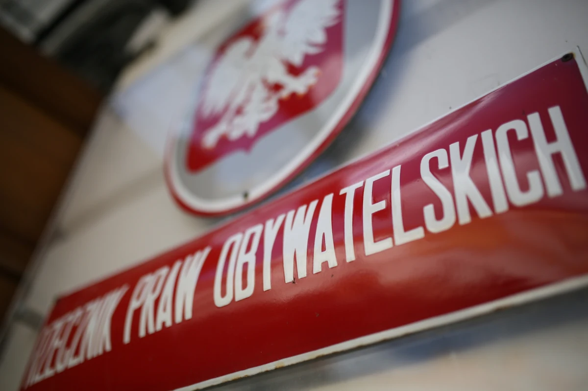 Poznaliśmy nieoficjalnie nazwiska kandydatów, których na stanowisko Rzecznika Praw Obywatelskich chcą zgłosić ugrupowania opozycji. Decyzja, czy przedstawią jednego wspólnego, czy kilku kandydatów jeszcze nie zapadła.