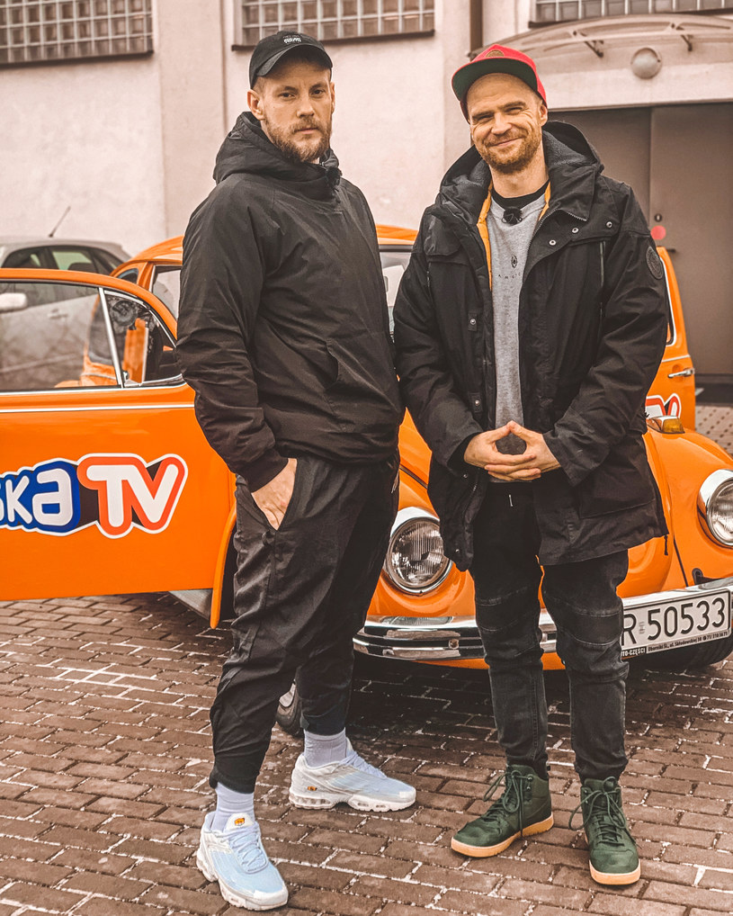 Aktor i raper Sebastian Fabijański wpadł na przejażdżkę garbusem do programu "Jazdy gwiazdy" w Eska TV.