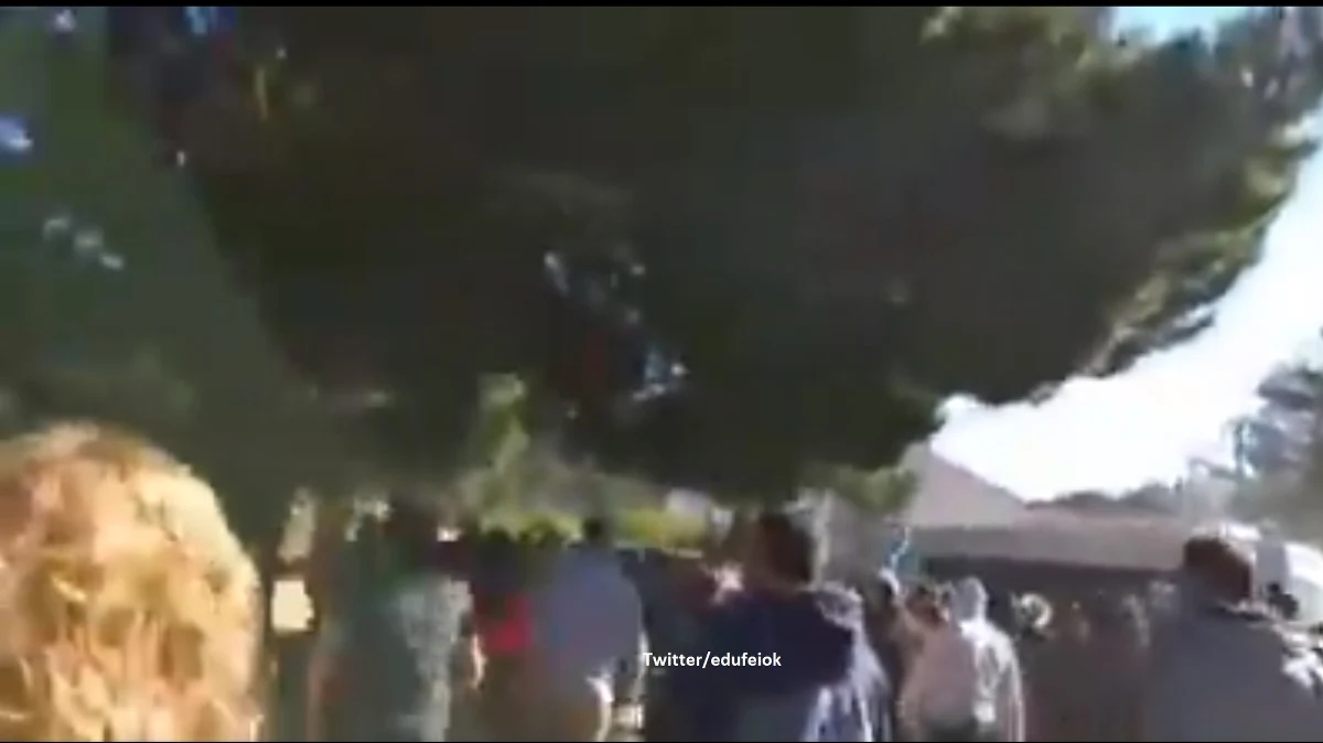 Samochód wiozący prezydenta Argentyny Alberto Fernandeza został obrzucony w sobotę kamieniami przez uczestników protestu w prowincji Chubut w Patagonii. Niezadowolenie mieszkańców regionu wywołały projekty eksploatacji górniczej, które chce tam rozwijać rząd.