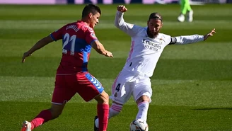 Real Madryt 2-1 Elche. "Królewskim" należał się rzut karny!