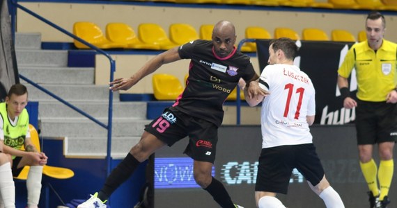 Miniony weekend ze STATSCORE Futsal Ekstraklasą przyniósł nam niesamowitą dawkę emocji. Zdecydowaną większość z nich zapewniło spotkanie w Pniewach, gdzie Red Dragons pokonało faworyzowany Constract Lubawa.