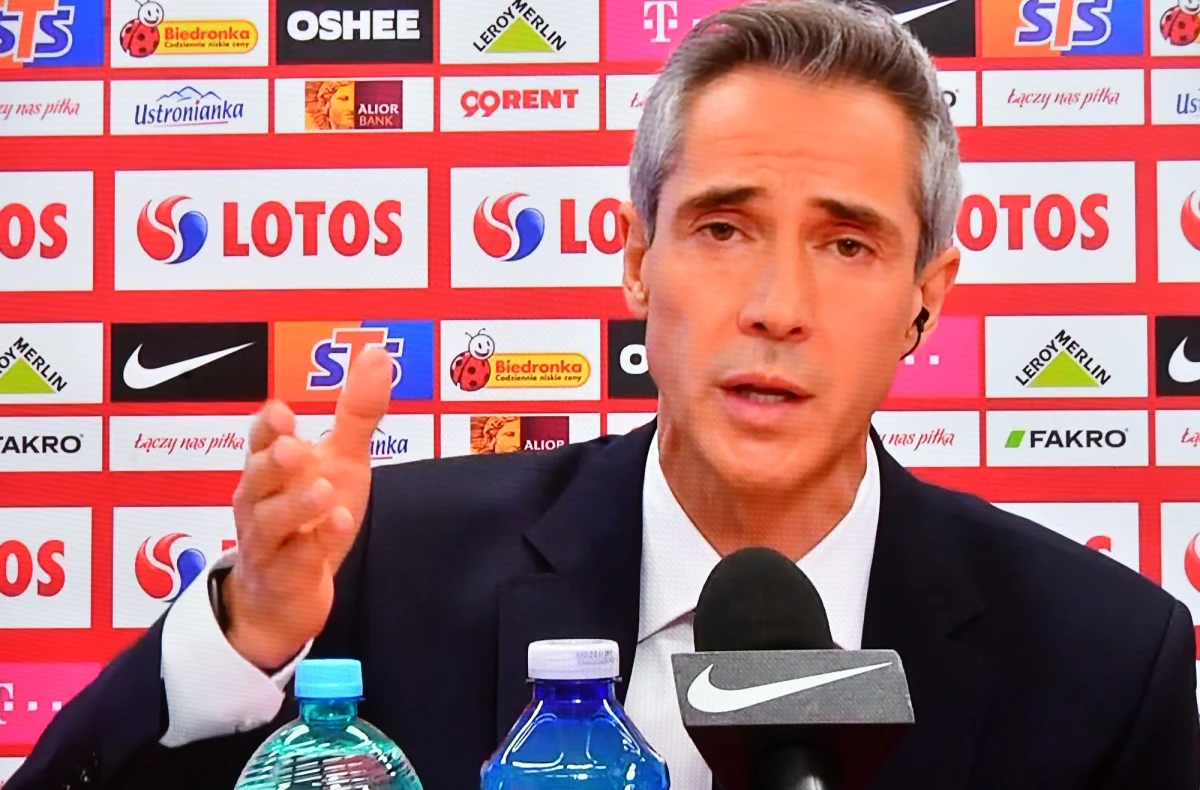 Nowy selekcjoner piłkarskiej reprezentacji Polski Portugalczyk Paulo Sousa ogłosił powołania na marcowe mecze kadry w eliminacjach mistrzostw świata 2022. Na ostatecznej liście – ograniczonej z 35 do 27 nazwisk – nie znaleźli się m.in. bramkarz Bartłomiej Drągowski, obrońcy Tomasz Kędziora i Sebastian Walukiewicz, pomocnicy Bartosz Kapustka i Karol Linetty oraz napastnik Dawid Kownacki.