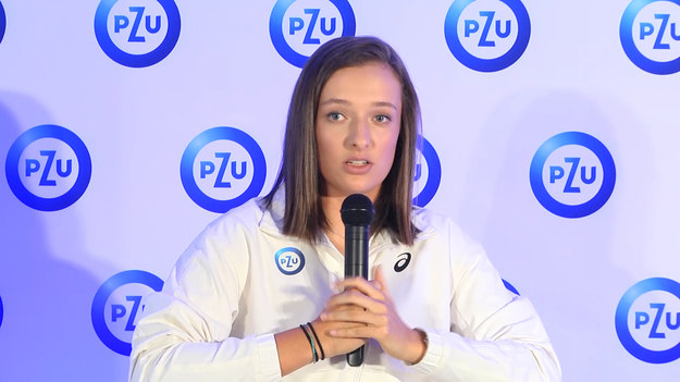 - Mecze z Simoną Halep i Garbine Muguruzą uświadomiły mi, że jest jeszcze dużo do pracy. Ale to jest pozytywne - mówi Iga Świątek, która po serii turniejów wróciła do Polski i wzięła udział w konferencji prasowej.