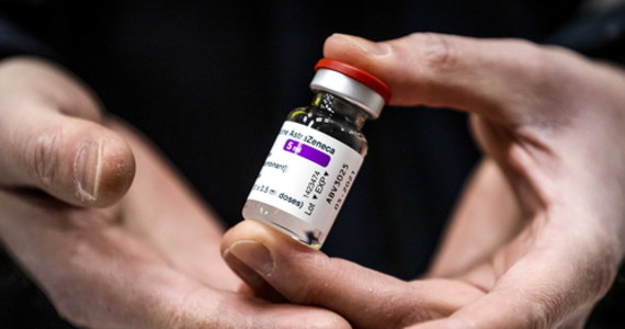 Światowa Organizacja Zdrowia (WHO) podkreśliła, że jak dotąd nie ma żadnych dowodów wskazujących, że przypadki zakrzepów krwi u szczepionych przeciwko Covid-19 miały związek ze szczepionką firmy AstraZeneca - informuje Reuters.