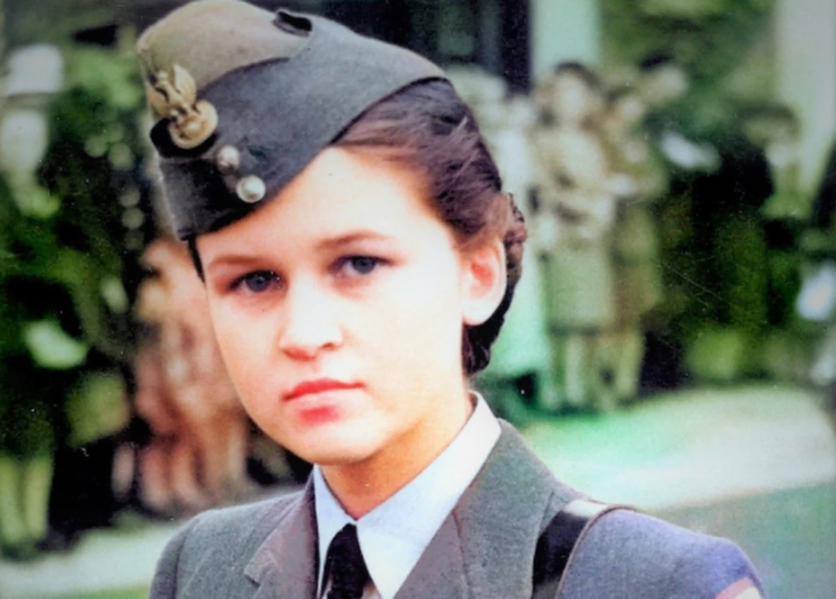 To Maria Barr, córka polskiego pułkownika, wdowa po brytyjskim pilocie polskiego pochodzenia - napisał na Twitterze dziennikarz Jan Pawlicki. W ten sposób odpowiedział na apel Instytutu Pamięci Narodowej o pomoc w identyfikacji dziewczyny ze zdjęcia.