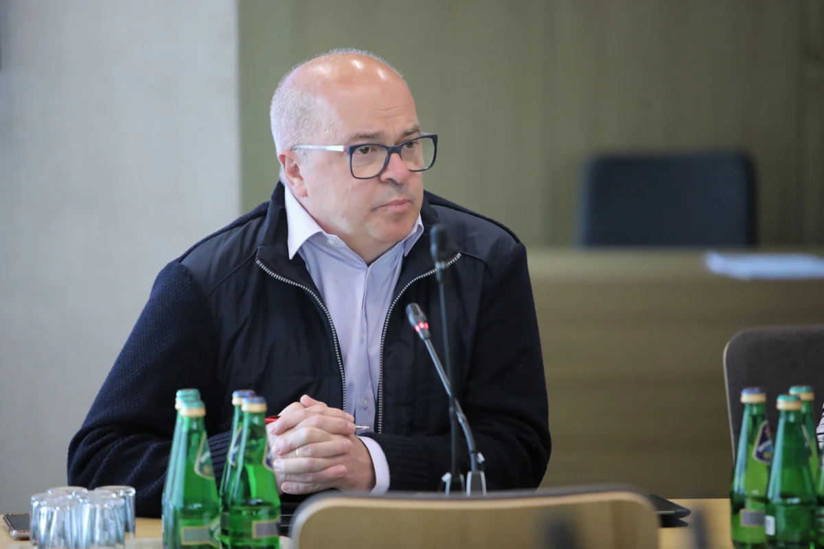 Poseł Tomasz Zimoch dołącza do koła parlamentarnego Polski 2050 Szymona Hołowni. Na początku marca Zimoch złożył  rezygnację z członkostwa w klubie Koalicji Obywatelskiej