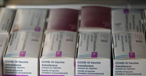 ​Polski rząd na razie nie ma zamiaru wstrzymywać szczepień preparatem koncernu AstraZeneca - mimo że na takie zawieszenie zdecydowały się Francja, Niemcy, Włochy, Szwecja, Dania, Norwegia, Islandia i wiele innych krajów.