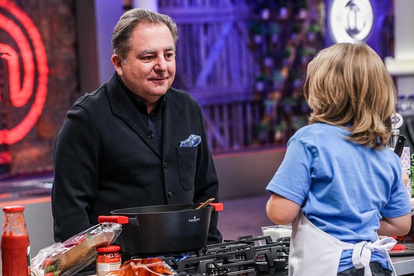 Robert Makłowicz wraca na telewizyjną antenę. Popularny kucharz będzie gościem trzeciego odcinka programu "MasterChef Junior".
