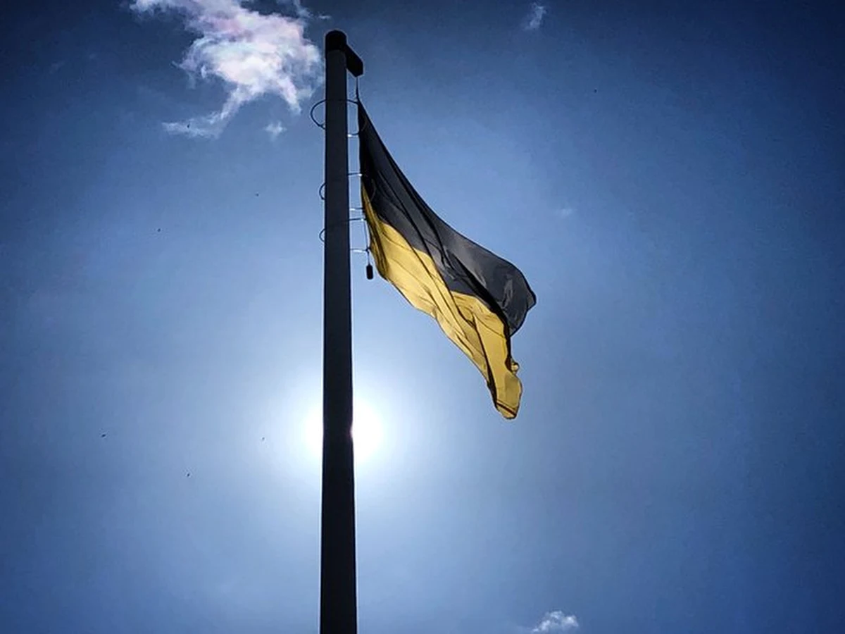 Kaszubska flaga została w południe podniesiona na maszcie stojącym na Górze Gradowej w Gdańsku. 19 marca obchodzony jest bowiem Dzień Jedności Kaszubów. 