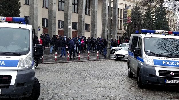 Kibice przed meczem Wisła Kraków - Stal Mielec. Wideo