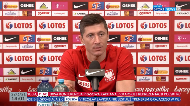 Pierwszym akordem rozpoczynającego się w poniedziałek 22 marca zgrupowania reprezentacji Polski była konferencja prasowa z udziałem Roberta Lewandowskiego. Polski napastnik odpowiadał na pytania dziennikarzy, w tym Michała Białońskiego, szefa sportu w Interii.
- Często byłem osamotniony z przodu, a piłki które dostawałem, były daleko od bramki. Ciężko było o sytuację, a także kreować je bliżej bramki przeciwnika - powiedział Robert Lewandowski o swojej grze za kadencji poprzedniego selekcjonera Jerzego Brzęczka.
