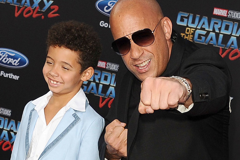 10-letni syn Vina Diesela, Vincent Sinclair, zadebiutuje na kinowym ekranie w dziewiątej części "Szybkich i wściekłych". Chłopiec wcieli się w młodszą wersję Dominika Toretta - bohatera, którego portretuje w serii Vin Diesel. 