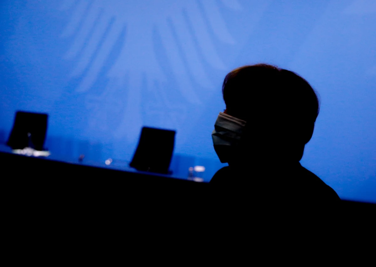 Konferencja kanclerz Angeli Merkel z premierami landów w sprawie przedłużenia lockdownu w Niemczech trwała kilkanaście godzin i skończyła się we wtorek nad ranem. Uzgodniono, że lockdown potrwa do 18 kwietnia, a w święta wielkanocne  będą obowiązywać szczególne restrykcje.
