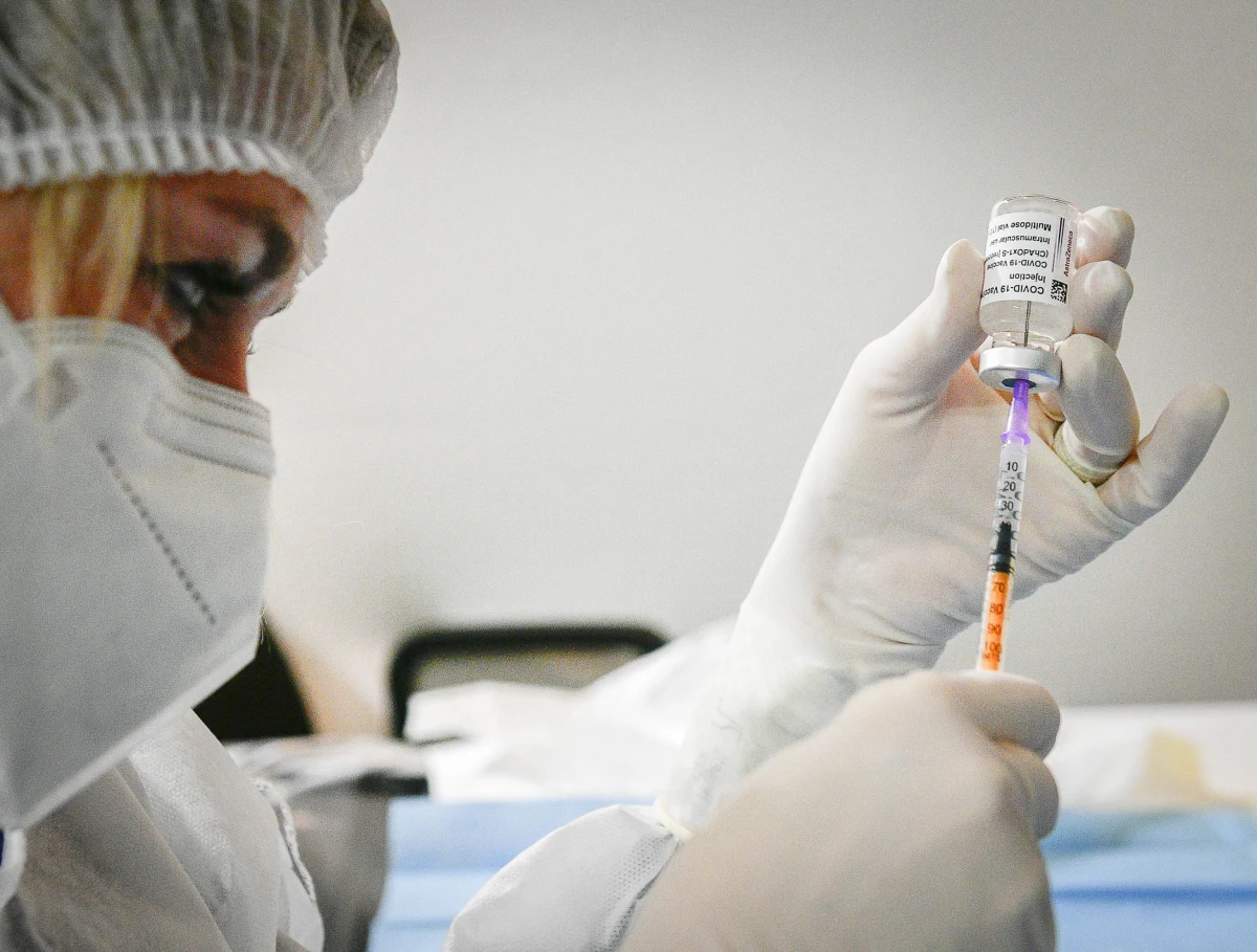 Rząd liczy, że zabezpieczając pracowników Kwatery Głównej NATO przed Covidem, umożliwi organizację w połowie czerwca szczytu sojuszu. A na nim rozmowy Andrzeja Dudy z prezydentem Stanów Zjednoczonych - pisze "Rzeczpospolita".