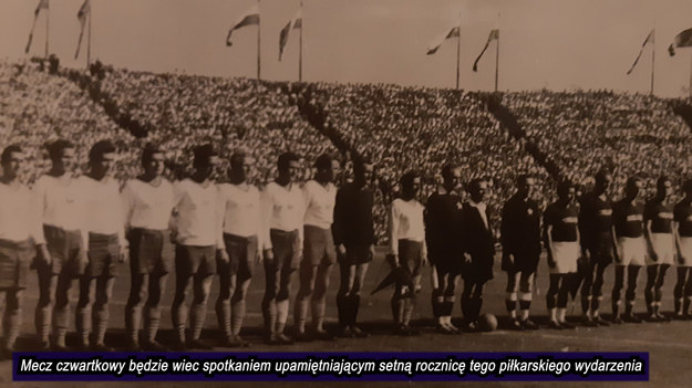 Na czwartkowe spotkanie z Polską Węgrzy przygotowali wyjątkowe koszulki. Specjalnie zaprojektowany ubiór ma przypominać o pierwszym historycznym spotkaniu z „Biało-Czerwonymi” przed stu laty. To wspomnienie meczu z 18 grudnia 1921 roku.
