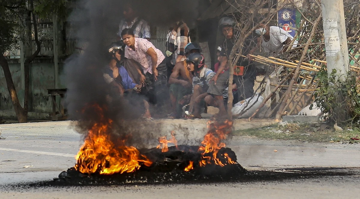Zatrzymany w Mjanmie polski dziennikarz i fotoreporter Robert Bociaga został w środę zwolniony z aresztu po 13 dniach - poinformowała agencja AFP. Polak, który relacjonował m.in. dla dpa i CNN protesty przeciw przewrotowi wojskowemu, ma zostać wydalony z kraju.