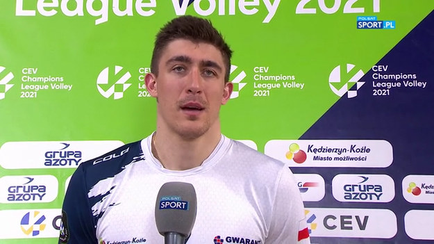 Grupa Azoty ZAKSA Kędzierzyn-Koźle po raz pierwszy wystąpi w finale Ligi Mistrzów siatkarzy. Polski zespół w decydującym pojedynku zagra z włoską drużyną.
ZAKSA cztery razy występowała w Final Four Ligi Mistrzów, ale najwyżej zajmowała trzecią pozycję. W tym sezonie kędzierzynianie wykonali jednak kolejny krok i zagrają w wielkim finale. ZAKSA nie miała łatwej drogi do finału. W ćwierćfinale podopieczni Nikoli Grbicia wyeliminowali Cucine Lube Civitanova, ale potrzebny był "złoty set". Podopieczni Grbicia w finale Ligi Mistrzów zagrają albo Sir Sicoma Monini Perugia, albo z Trentino Itas. Odbędzie się on 1 maja w Weronie. Jedyną polską drużyną, która wygrał te rozgrywki, choć jeszcze pod nazwą Puchar Europy, to był Płomień Milowice.
