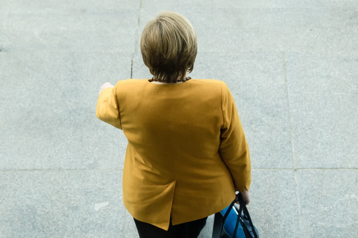 Kanclerz Niemiec Angela Merkel zapowiedziała w środę, że nie podda się głosowaniu nad wotum zaufania dla jej gabinetu, wbrew apelom opozycji związanym z krytyką rządowej polityki wobec epidemii koronawirusa.