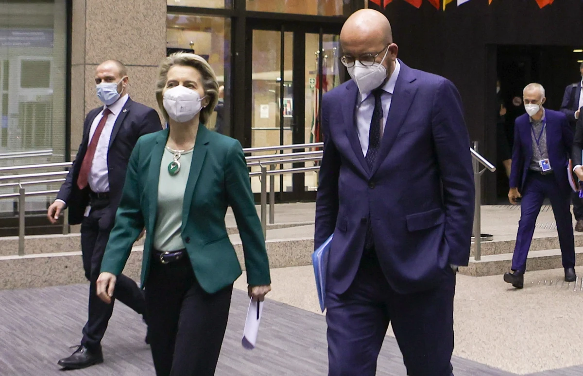 Przywódcy Unii Europejskiej uzgodnili na szczycie Rady Europejskiej w czwartek, że będą podejmować działania na rzecz zwiększenia produkcji szczepionek na Covid-19 w UE i usprawnią wdrażanie szczepień w państwach członkowskich.