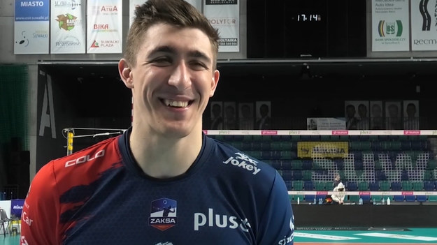 Wypowiedz Łukasza Kaczmarka po meczu Ślepsk Malow Suwałki - Grupa Azoty ZAKSA Kędzierzyn-Koźle 1:3. 

Ślepsk Malow Suwałki - Grupa Azoty ZAKSA Kędzierzyn-Koźle 1:3 (25:20, 20:25, 21:25, 21:25) w drugim ćwierćfinałowym meczu play-off PlusLigi. MVP Benjamin Toniutti. W serii do dwóch zwycięstw Grupa Azoty ZAKSA wygrała rywalizację 2-0 i awansowała do półfinału. 


