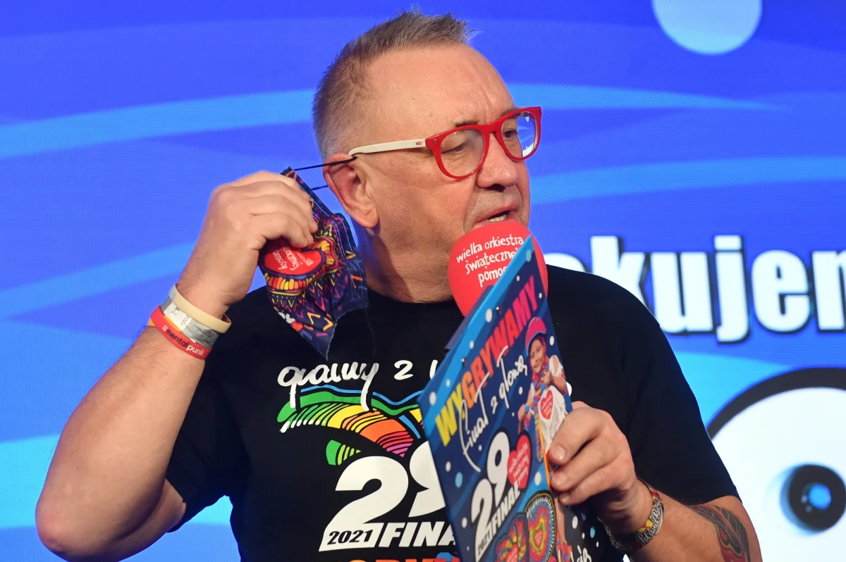 "Mamy to! 210 813 830,10 zł na koncie 29. Finału WOŚP! Polacy, dziękujemy Wam! Bądźcie z siebie dumni!" - poinformowała Wielka Orkiestra Świątecznej Pomocy. To najwyższa kwota zebrana podczas 29 finałów WOŚP. Zebrane środki zostaną przeznaczone na zakup sprzętu dla laryngologii, otolaryngologii i do diagnostyki głowy.