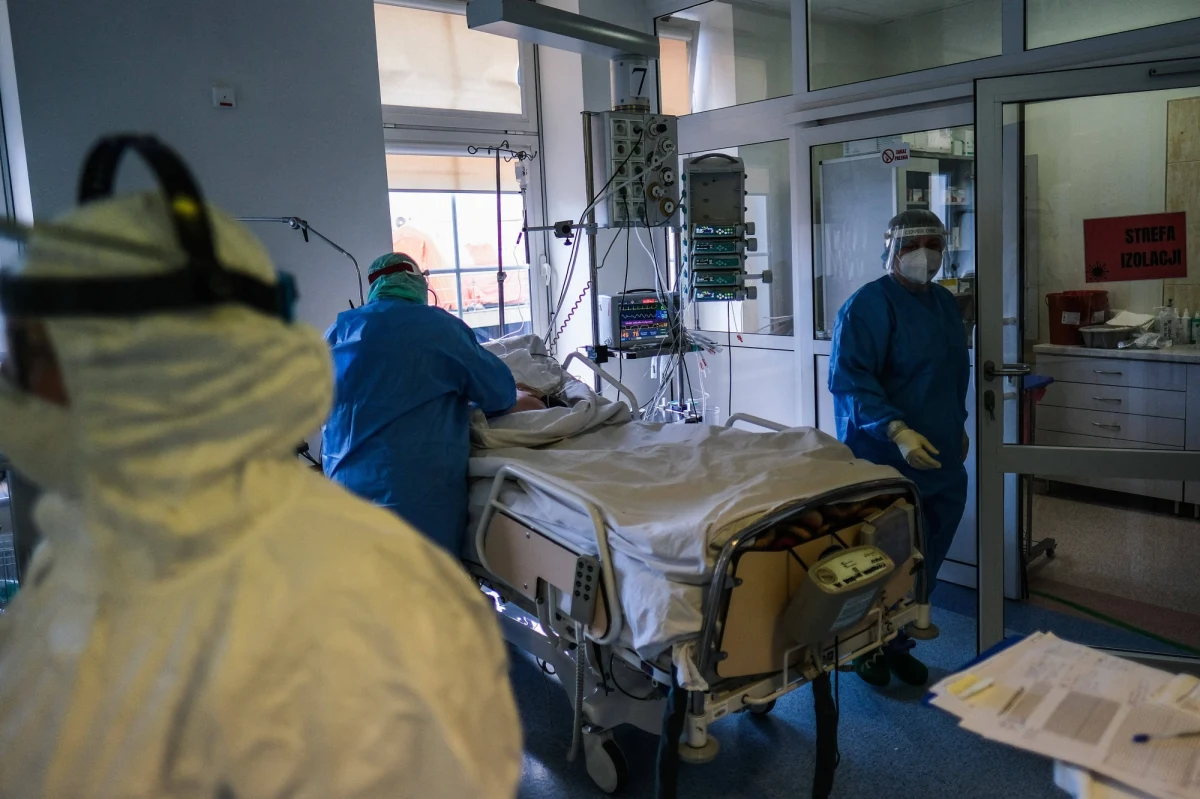 W szpitalach brakuje jedynego lekarstwa skutecznego w hamowaniu rozwoju Covid-19 – remdesiviru – choć jego dostawy są obecnie nawet 10 razy większe niż podczas drugiej fali pandemii. W marcu było to ponad 50 tysięcy ampułek, na kwiecień zamówiono ich ponad 100 tysięcy – donosi "Dziennik Gazeta Prawna".