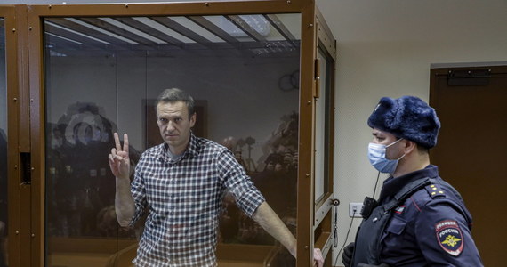 Rosyjski opozycjonista Aleksiej Nawalny poinformował, że ogłosił głodówkę w kolonii karnej. Wiadomość o tym pojawiła się na Instagramie polityka, który jest osadzony w kolonii karnej w obwodzie włodzimierskim, około 100 kilometrów od Moskwy. Służby więzienne regionu, gdzie jest on osadzony oznajmiły, że nie wiedzą o jego głodówce.