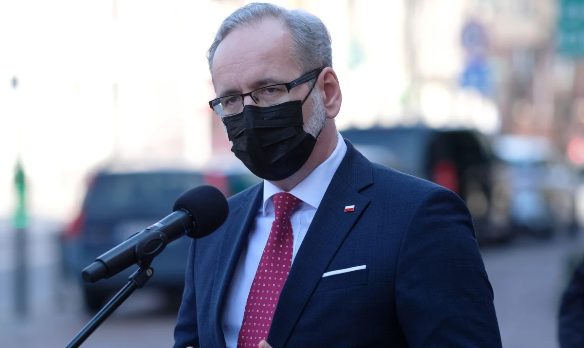 Pierwszy sygnał przełamania trendu w III fali. Trzeci dzień z rzędu obserwujemy spadek zleceń POZ na testy w stosunku do poprzedniego tygodnia - napisał w czwartek na Twitterze minister zdrowia Adam Niedzielski.