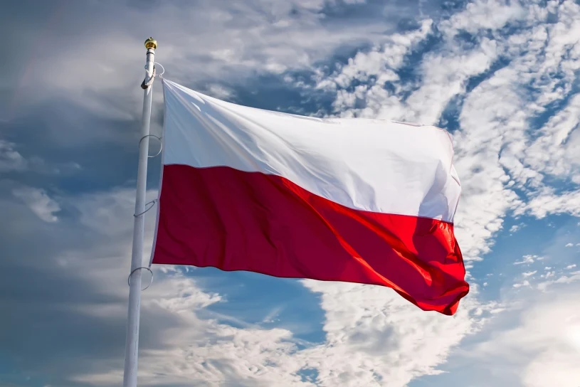 2 maja: Dzień Flagi RP. Kiedy i kto powinien wywiesić flagę?