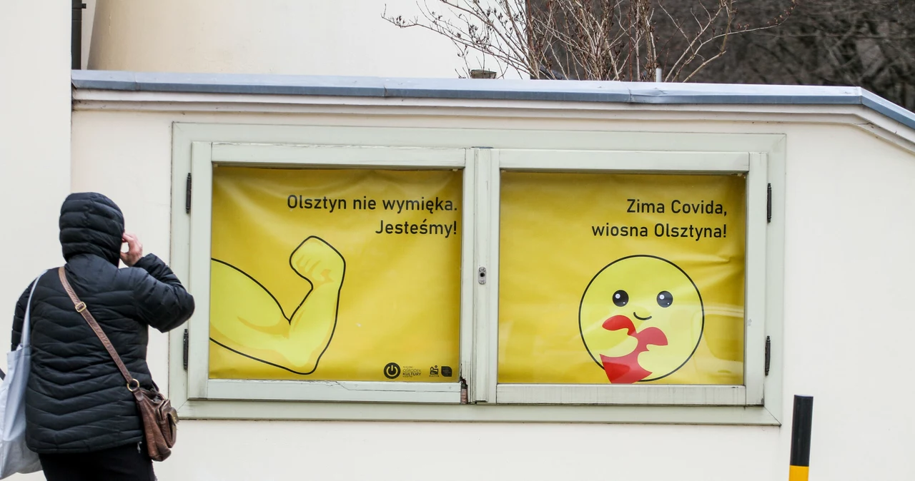 W Olsztynie pojawiły się w ostatnim czasie plakaty z hasłami "Olsztyn to nie Mazury. Covid to nie Warmia", "Żadna fala nie pokona Olsztyna!", "Olsztyn nie wymięka. Jesteśmy!", "Zima Covida, wiosna Olsztyna" 