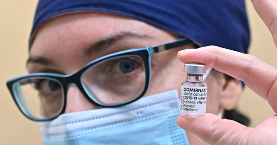 Firmy Pfizer i BioNTech ogłosiły zaktualizowane dane ze swoich badań klinicznych nad skutecznością szczepionki przeciw Covid-19. Wynika z nich, że ogólna skuteczność wynosi 91,3 proc., a preparat działa też wobec południowoafrykańskiego wariantu koronawirusa B.1.351.