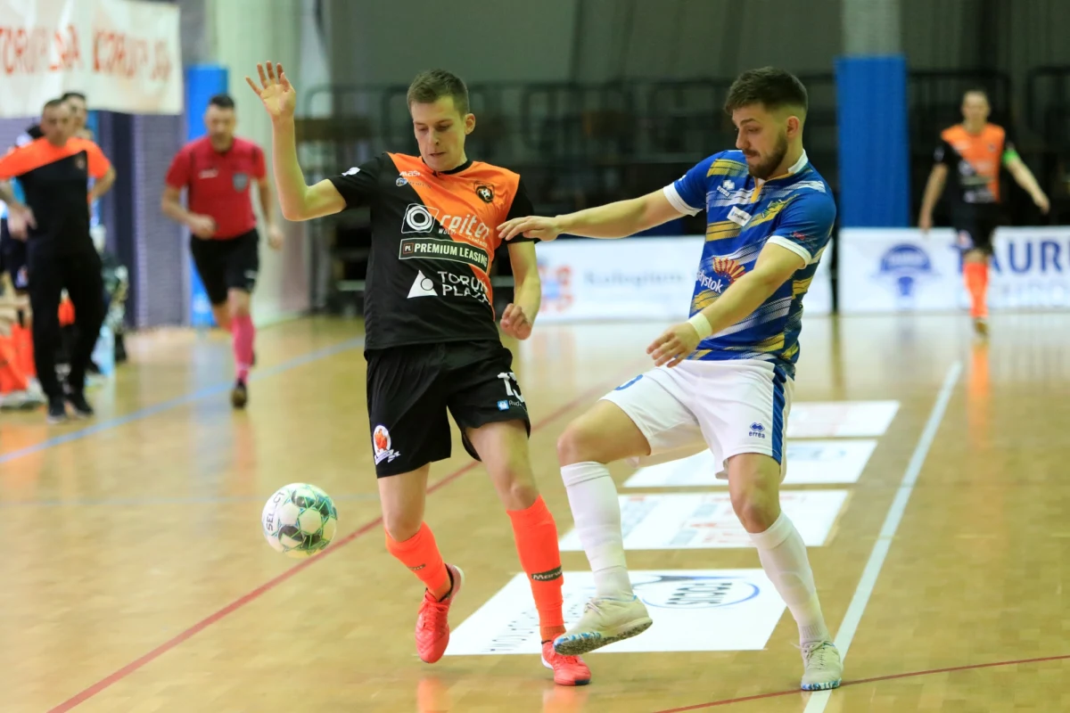 Już w sobotę w STATSCORE Futsal Ekstraklasie dojdzie do prawdziwego futsalowego maratonu. W zaledwie osiem godzin zostanie rozegranych aż siedem spotkań.