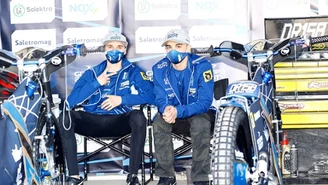 Żużel. eWinner 1. liga. Juniorzy Unii zawodzą na torze, ale sponsor za darmo ich ostrzygł 