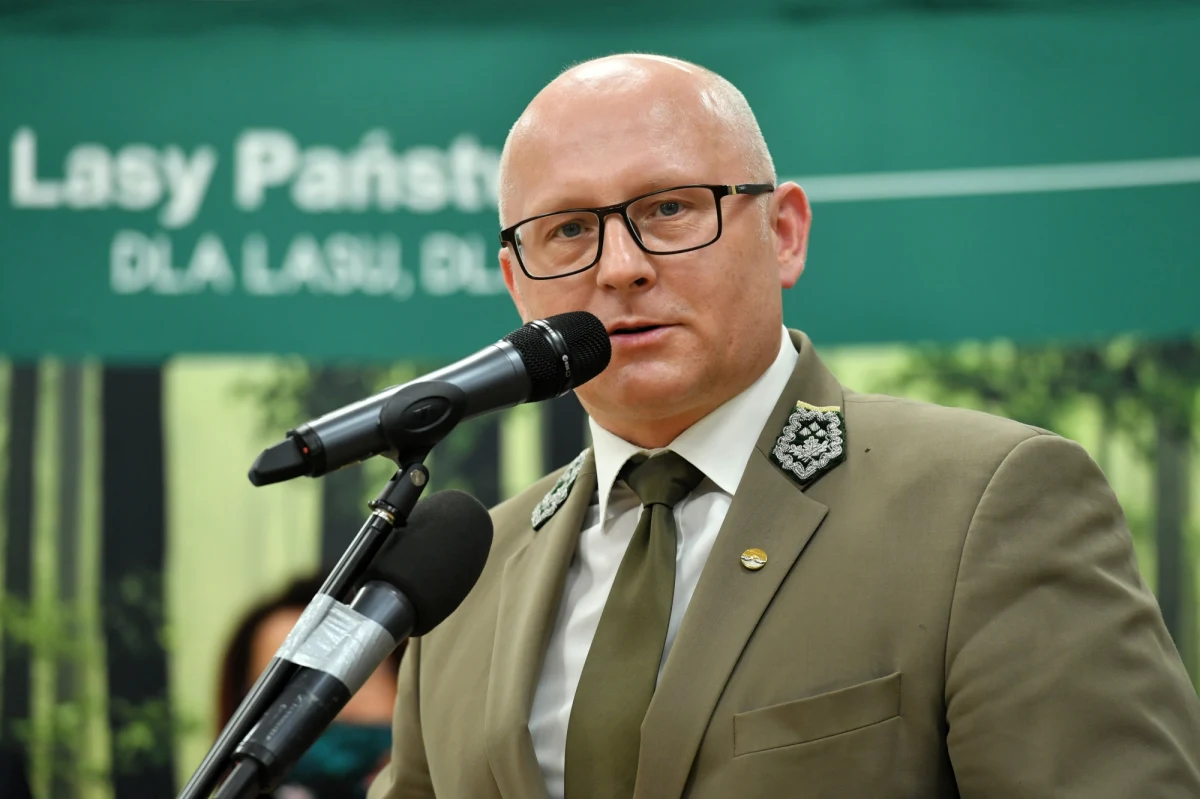 Dyrektor generalny Lasów Państwowych Andrzej Konieczny został odwołany ze swojej funkcji - poinformował na Twitterze wiceminister klimatu i środowiska, pełnomocnik rządu do spraw leśnictwa i łowiectwa Edward Siarka.