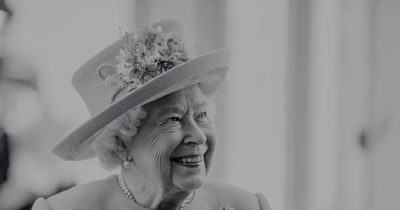 Zmarła brytyjska królowa Elżbieta II. Zasiadała na tronie od 1952 roku. Miała 96 lat. Była najdłużej panującą monarchinią w historii brytyjskiej Korony. 