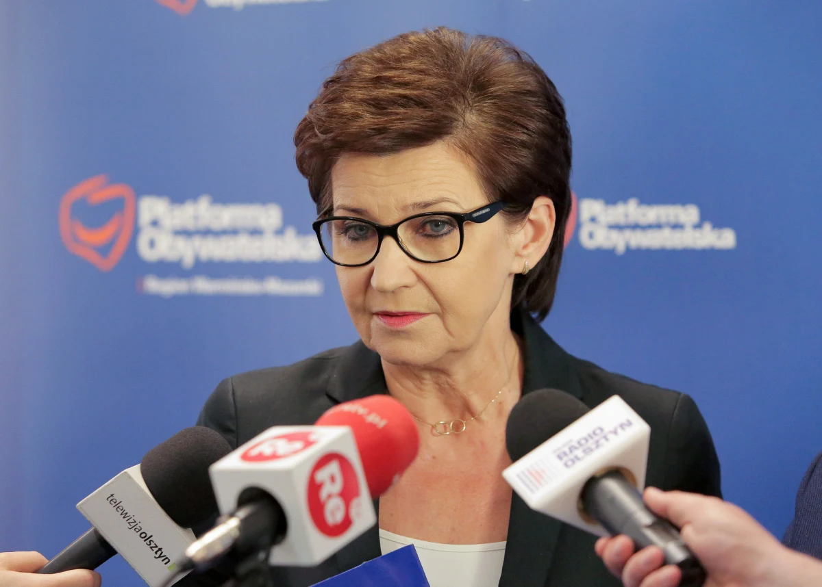 Pogrzeb zmarłej we wtorek posłanki Anny Wasilewskiej odbędzie się w poniedziałek, 12 kwietnia, o godz. 12 na cmentarzu w Dywitach koło Olsztyna. Taką informację przekazał szef warmińsko-mazurskich struktur Platformy Obywatelskiej Jacek Protas.