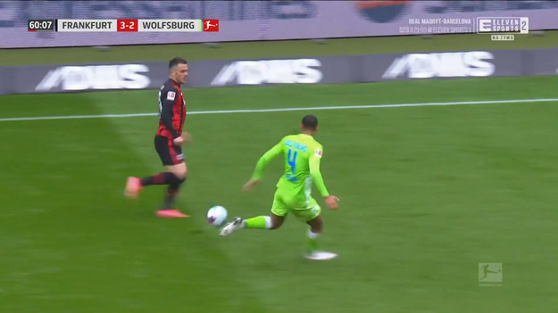 Eintracht Frankfurt - VfL Wolfsburg w 28. kolejce Bundesligi. We Frankfurcie nad Menem odbył się mecz pomiędzy drużynami Eintrachtu Frankfurt i VfL Wolfsburg. Pojedynek zakończył się zwycięstwem Eintrachtu 4-3. Bartosz Białek wszedł na boisko w 66. minucie.

