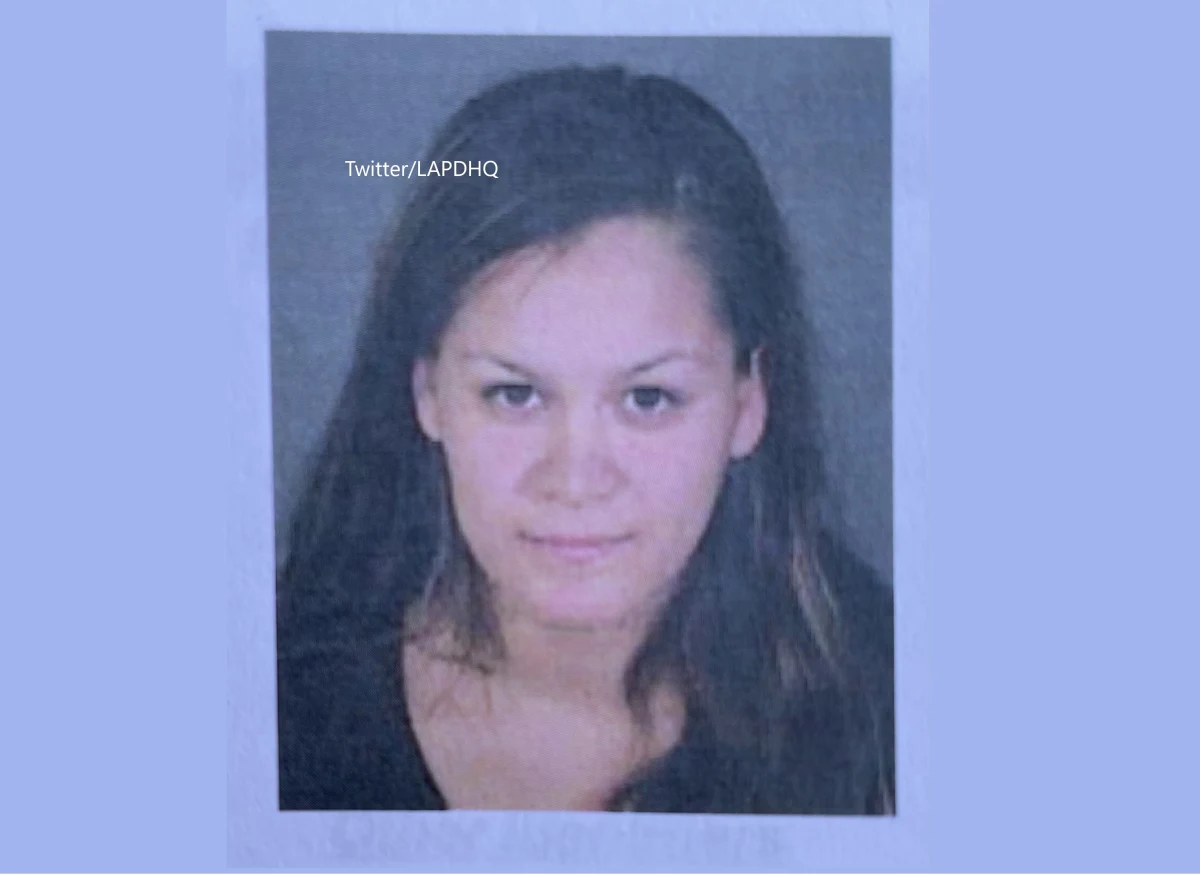 ​"Kobieta odkryła w sobotę rano, że ​​jej troje wnuków - wszystkie w wieku poniżej 5 lat - zostało zabitych w mieszkaniu w Los Angeles, a ich matki nie było" -  poinformowała policja. Matka, uznana za podejrzaną, została już zatrzymana.