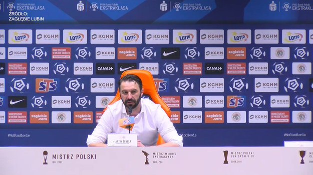 W meczu 24. kolejki PKO Ekstraklasy Zagłębie Lubin pokonało 2-1 Podbeskidzie Bielsko-Biała. Zwycięską bramkę strzelił Damian Oko w doliczonym czasie gry.
Podbeskidzie dobrze weszło w mecz i już w ósmej minucie wyszło na prowadzenie. Po akcji prawą stroną Jakub Hora znalazł Kamila Bilińskiego, który miał dużo miejsca w polu karnym. Napastnik "Górali" w takich sytuacjach jest niezawodny, co udowodnił też tym razem. Uderzył celnie, w "krótki" róg. 
Był to już 10. ligowy gol Bilińskiego w tym sezonie. Dzięki temu został najskuteczniejszym Polakiem w obecnych rozgrywkach. Wcześniej dzielił to miano z Jakubem Świerczokiem z Piasta Gliwice.
