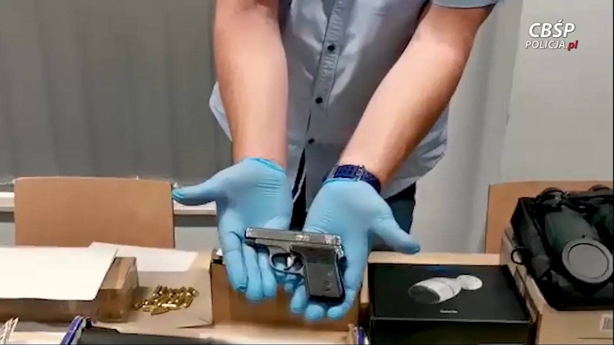 Do Sądu Okręgowego w Krakowie skierowany został akt oskarżenia przeciwko grupie Tomasza B. „Kadafiego”. Czterem sprawcom prokuratura zarzuca planowanie porwania krakowskiego biznesmena dla okupu. 