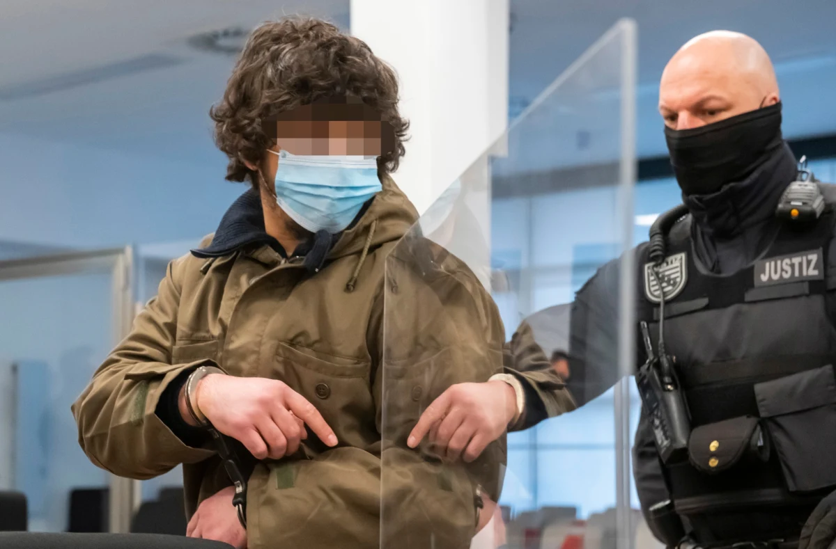 Przed sądem w Dreźnie rozpoczął się proces 21-letniego Syryjczyka oskarżonego o zabójstwo homoseksualisty i zranienie jego partnera. Jak podkreślił magazyn "Der Spiegel", był to pierwszy islamistyczny atak na homoseksualistów w Niemczech.