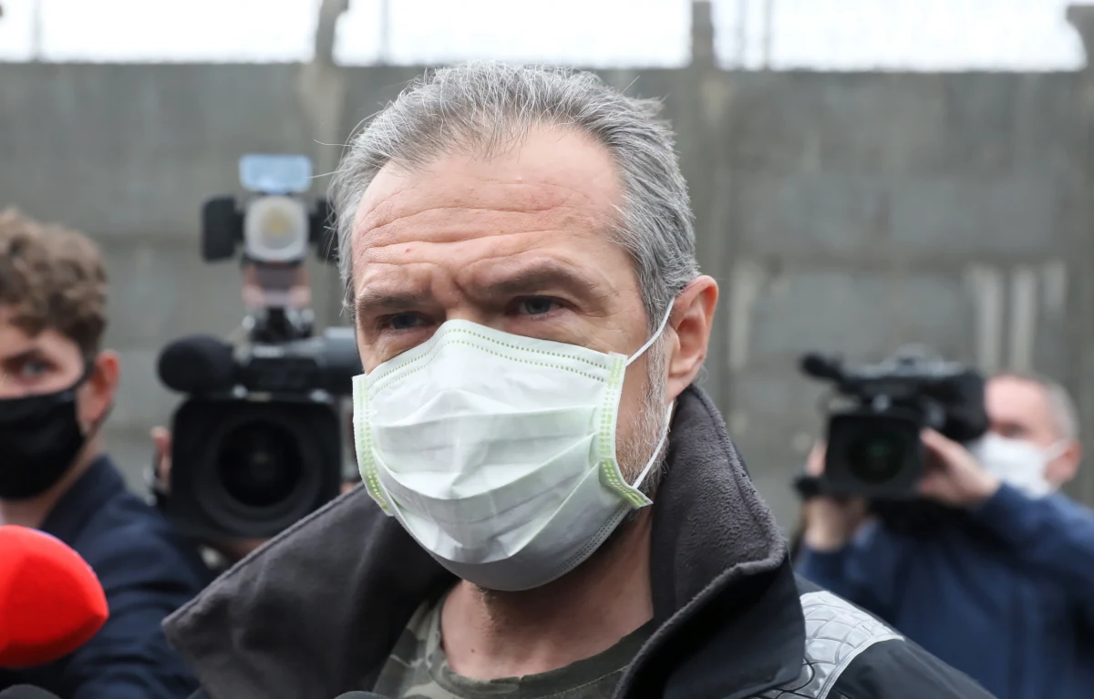 "Mówienie, że prokuratura osiadła na laurach, to kłamstwo, większość zarzutów została postawiona po 6 miesiącach od aresztowaniu. Kwota łapówek przyjętych zwiększyła się z 1,5 mln do 5 mln zł" - tak minister sprawiedliwości, Prokurator Generalny Zbigniew Ziobro mówił na konferencji prasowej o śledztwie ws. Sławomira Nowaka. 