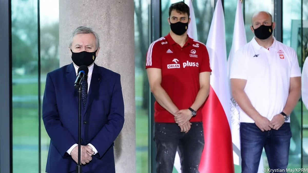 Potwierdziły się nieoficjalne informacje dziennikarzy RMF FM: rząd zdecydował o zaszczepieniu kadry olimpijskiej i reprezentacji Polski w piłce nożnej, która będzie uczestniczyła w Euro 2020.