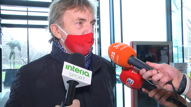 Mamy potrzebę powrotu kibiców na stadiony. Bardzo byśmy chcieli, żeby kibice byli także obecni podczas finału Ligi Europy na stadionie w Gdańsku. Jeśli tak się nie stanie, to nie będzie to dobra promocja ani dla polskiej piłki ani dla naszego kraju. Co do Euro, to niewykluczone, że zamiast w Bilbao zagramy z Hiszpanią w Sevilli - mówi Interii prezes PZPN Zbigniew Boniek.