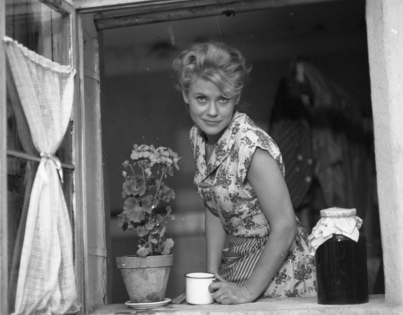 W wieku 83 lat zmarła wybitna aktorka teatralna Ewa Wawrzoń. Telewizyjna widownia kojarzyć mogła ją z roli Wnukowej w serialu "Plebania".