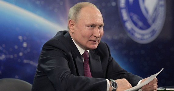 Stany Zjednoczone w czwartek ogłoszą sankcje na Rosję, wymierzone w kilka osób i podmiotów, za domniemaną ingerencję w wybory w USA i "złośliwą działalność cybernetyczną" w 2020 r. - podały zaznajomione ze sprawą źródła, na które powołuje się Reuters.